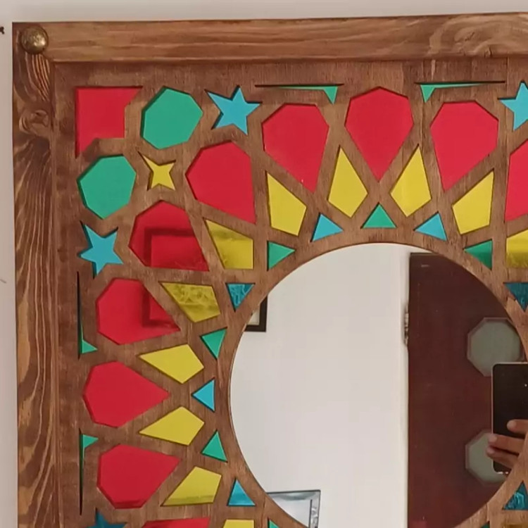 قاب آینه سنتی گره چینی سایز 55در55 صنایع دستی بیاتانی